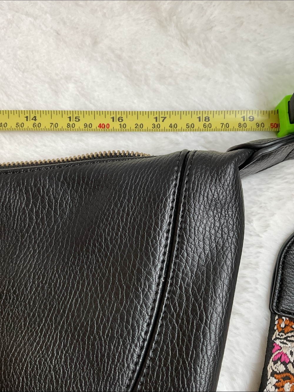 Anthropologie Urban Originals slouchy pebbled leather Crossbody Bag - Picture 10 of 11